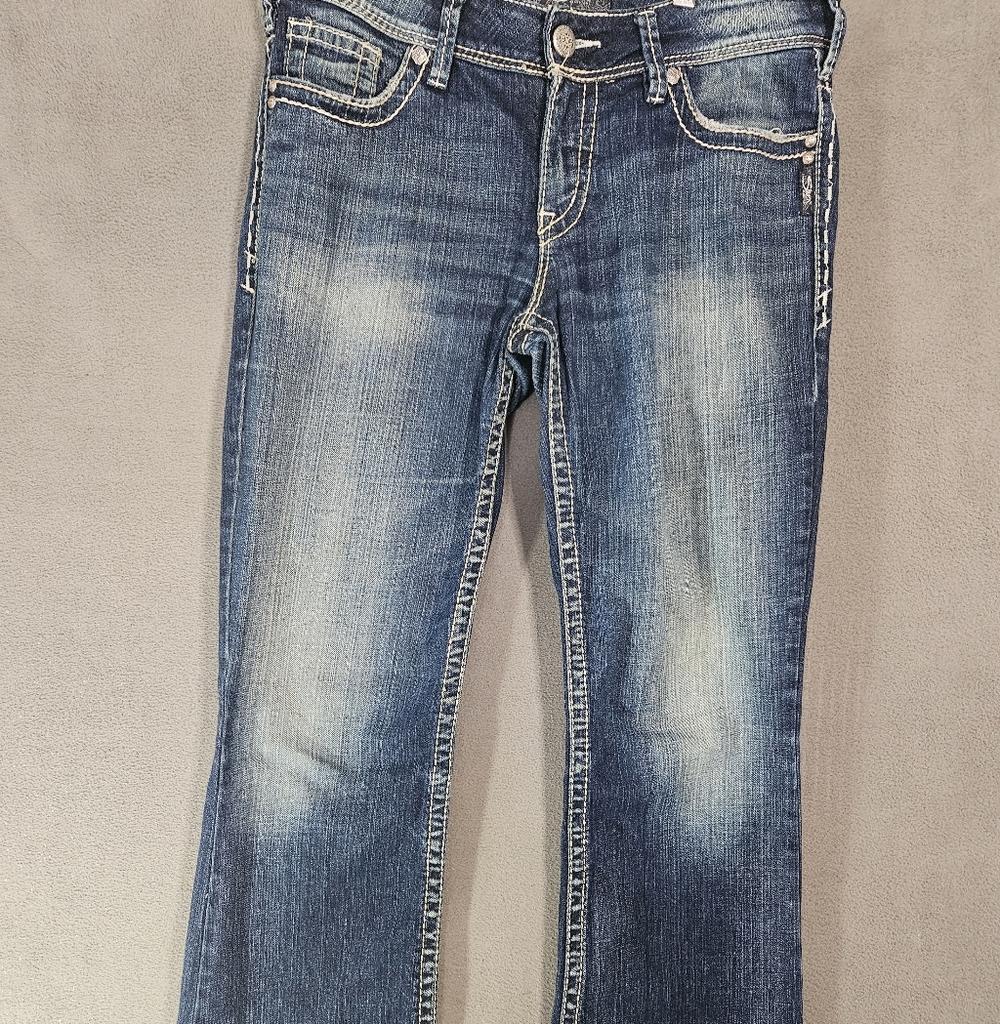 Silver Suki Mid-rise Bootcut Jeans Size 30 X 32 Dark Blue Embroidery